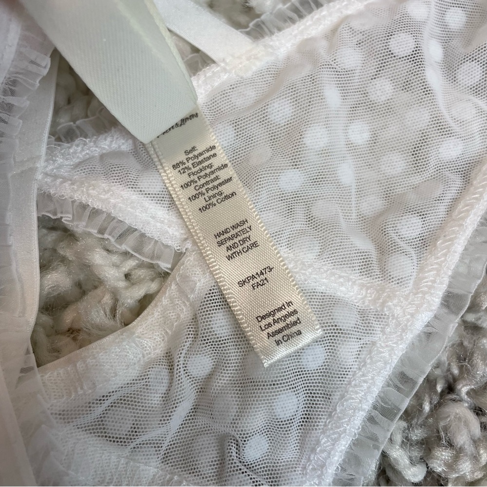 NWOT FOR LOVE & LEMONS High Waisted Floral Outline Panty White XXS - Picture 8 of 11